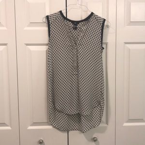 Sleeveless blouse